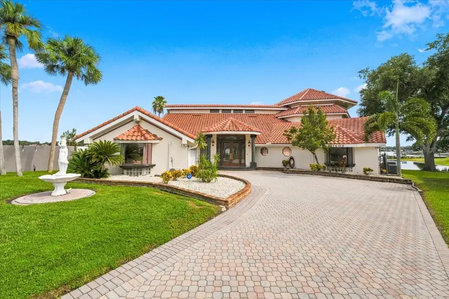 11609 Carrollwood Drive, Tampa, FL 33618 - #2