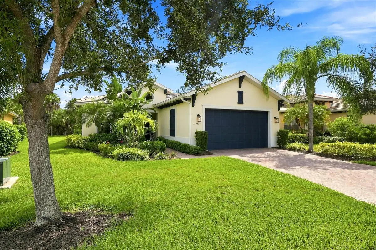 5057 Lake Overlook Avenue, Bradenton, FL 34208 - #1