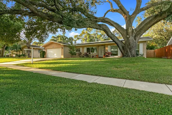 2260 Saint Charles Drive, CLEARWATER, FL 33764