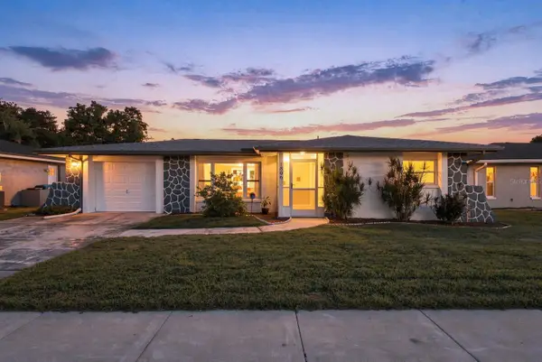 1806 Driftwood Circle S, OLDSMAR, FL 34677