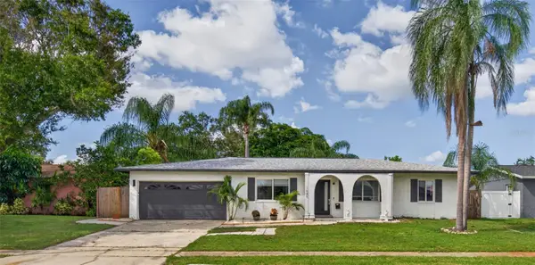 1689 Pennsylvania Avenue Ne, ST PETERSBURG, FL 33703