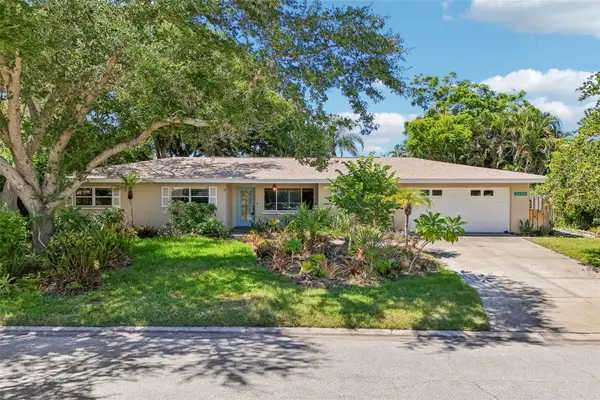 2400 S Brink Avenue, SARASOTA, FL 34239