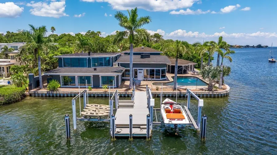 2785 Bayside Drive S, Saint Petersburg, FL 33705 - #2