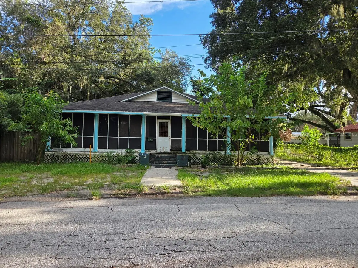 113 W Strickland Street, Plant City, FL 33563 - #1