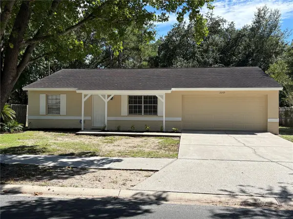 2285 Crystal Grove Lane, LAKELAND, FL 33801