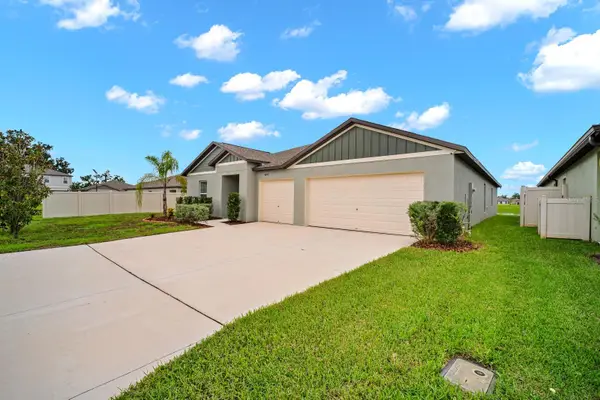 4060 Capri Coast Drive, PLANT CITY, FL 33565