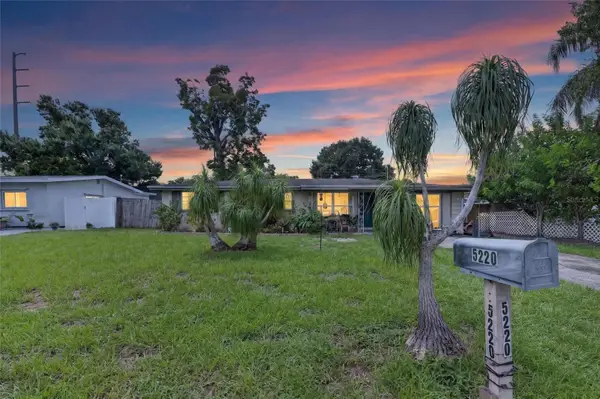 5220 55th Avenue N, ST PETERSBURG, FL 33709