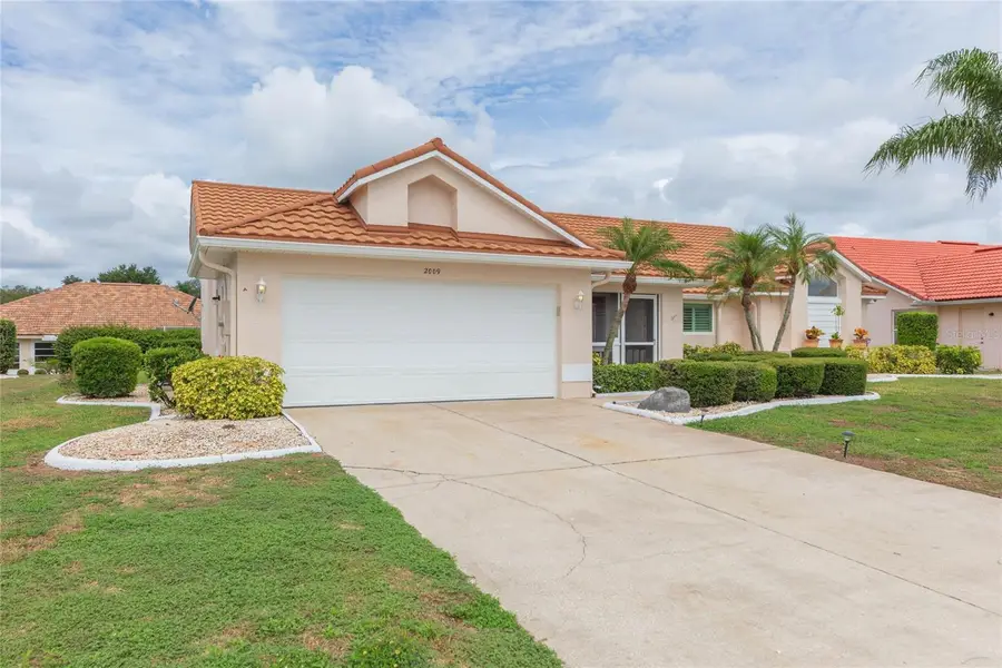 2009 New Bedford Drive, Sun City Center, FL 33573 - #2