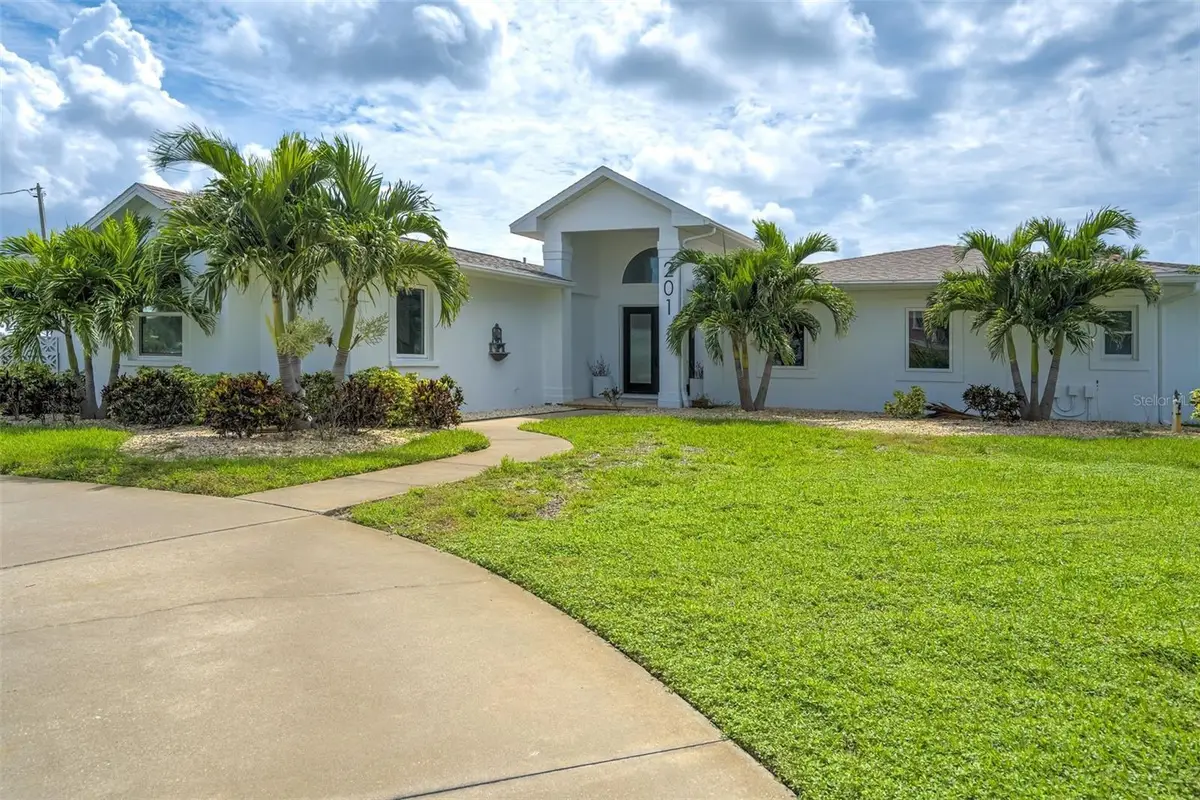 201 Driftwood Lane, Largo, FL 33770 - #1
