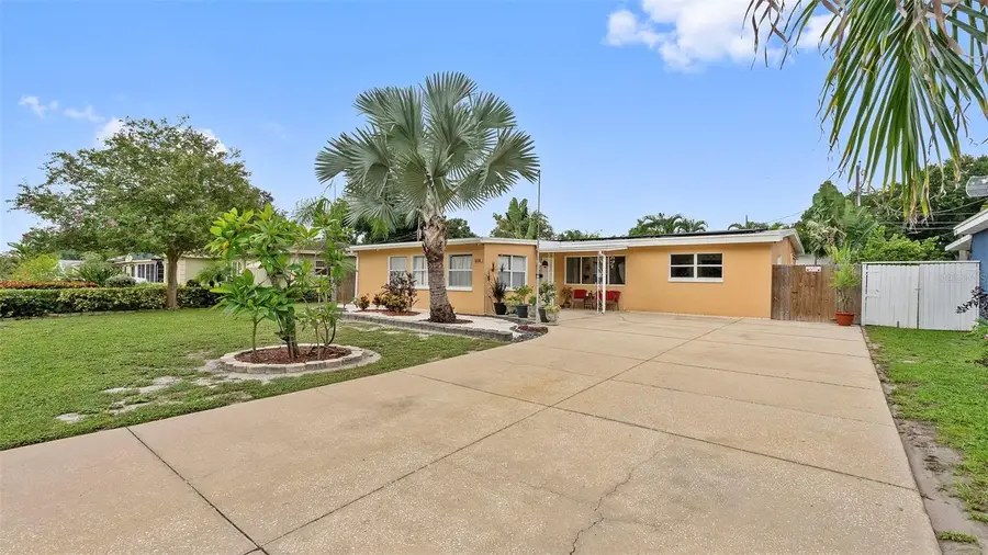 3334 70th Way N, Saint Petersburg, FL 33710 - #3