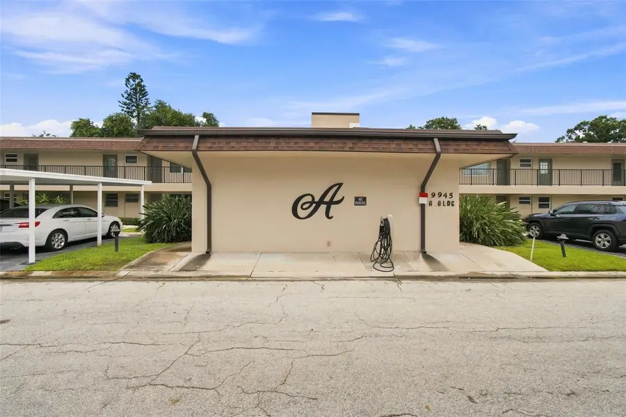 9945 47th Avenue N #205, Saint Petersburg, FL 33708 - #2