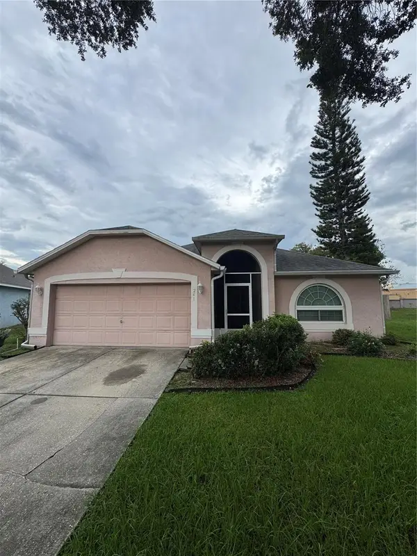 241 Chardonnay Place, VALRICO, FL 33594