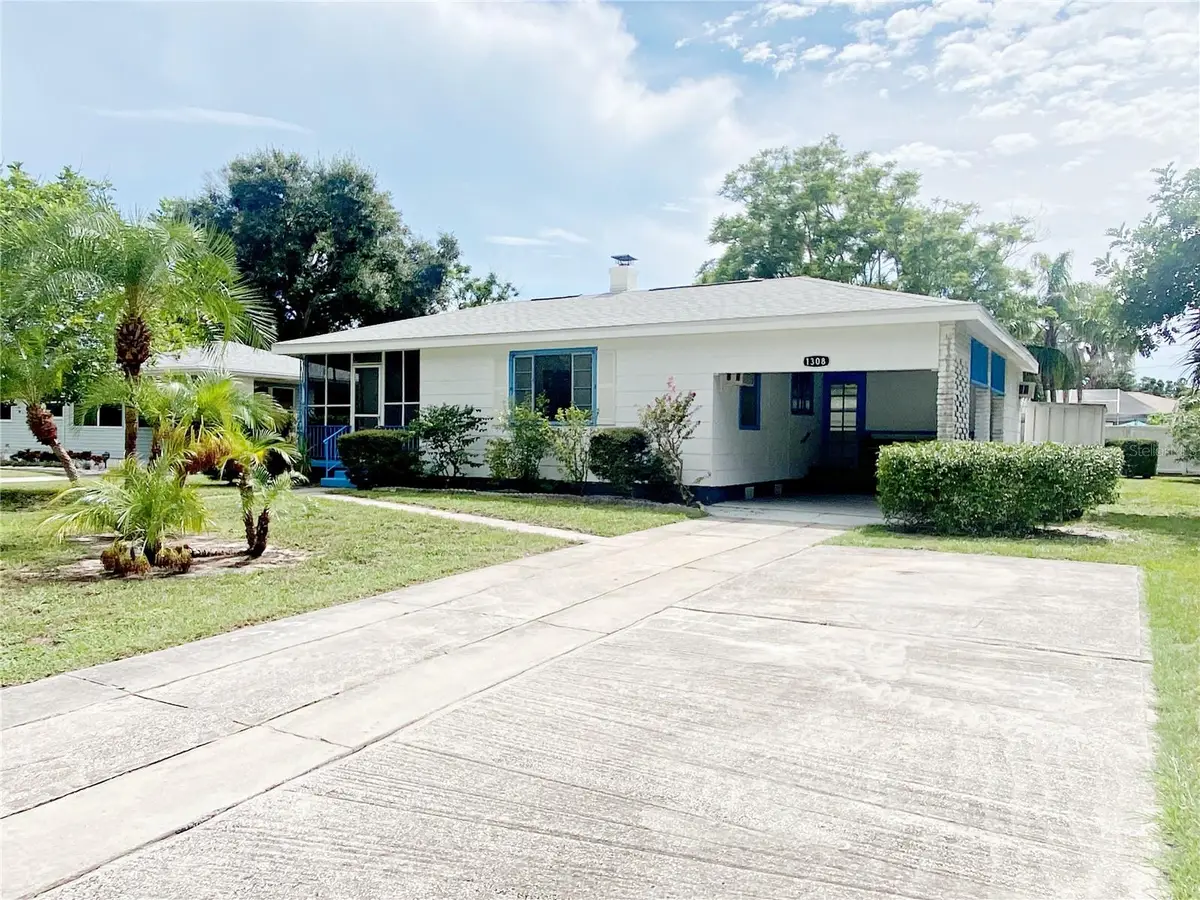 1308 Essex Drive N, Saint Petersburg, FL 33710 - #1