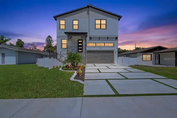 1809 Shore Acres Boulevard Ne, ST PETERSBURG, FL 33703