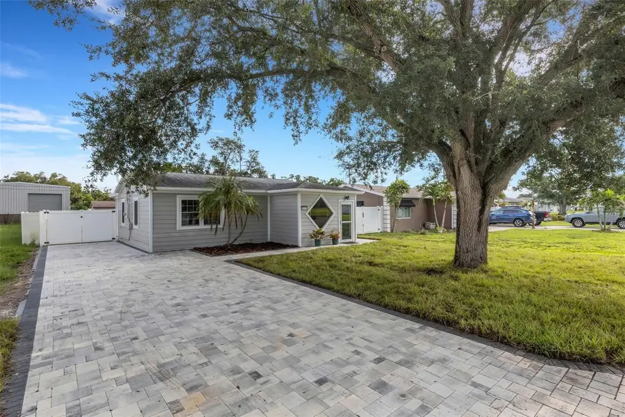 5211 48th Terrace N, Saint Petersburg, FL 33709 - #2