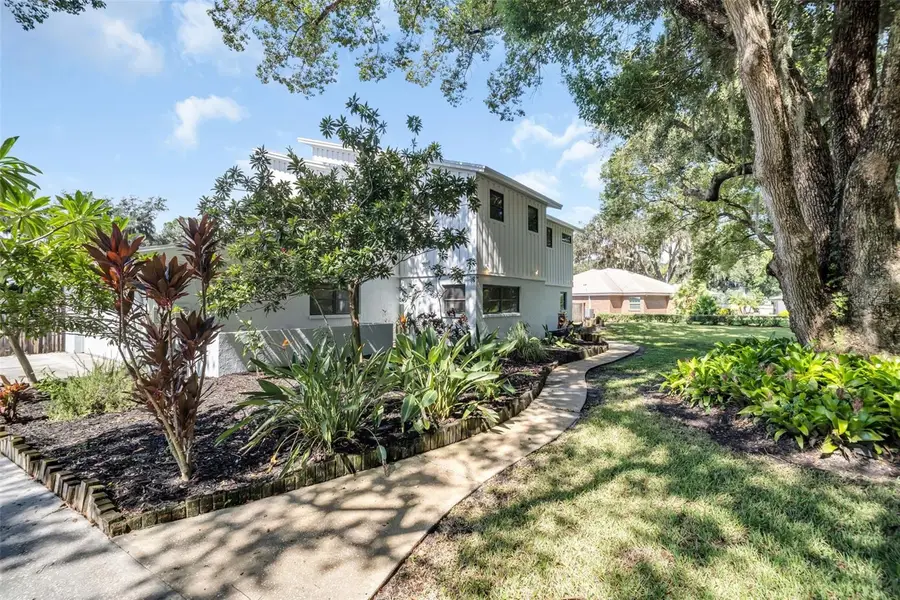 810 Warren Road, Lutz, FL 33548 - #3