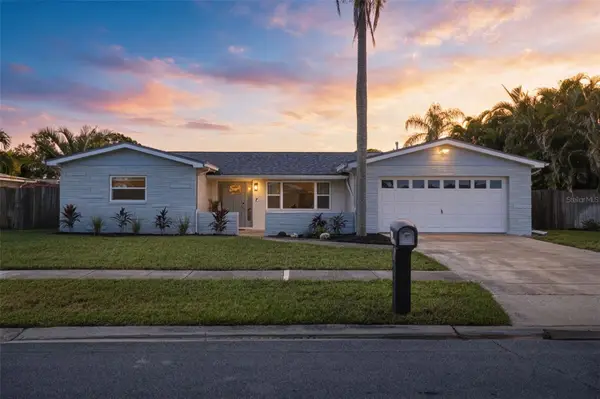 9276 79th Avenue, SEMINOLE, FL 33777