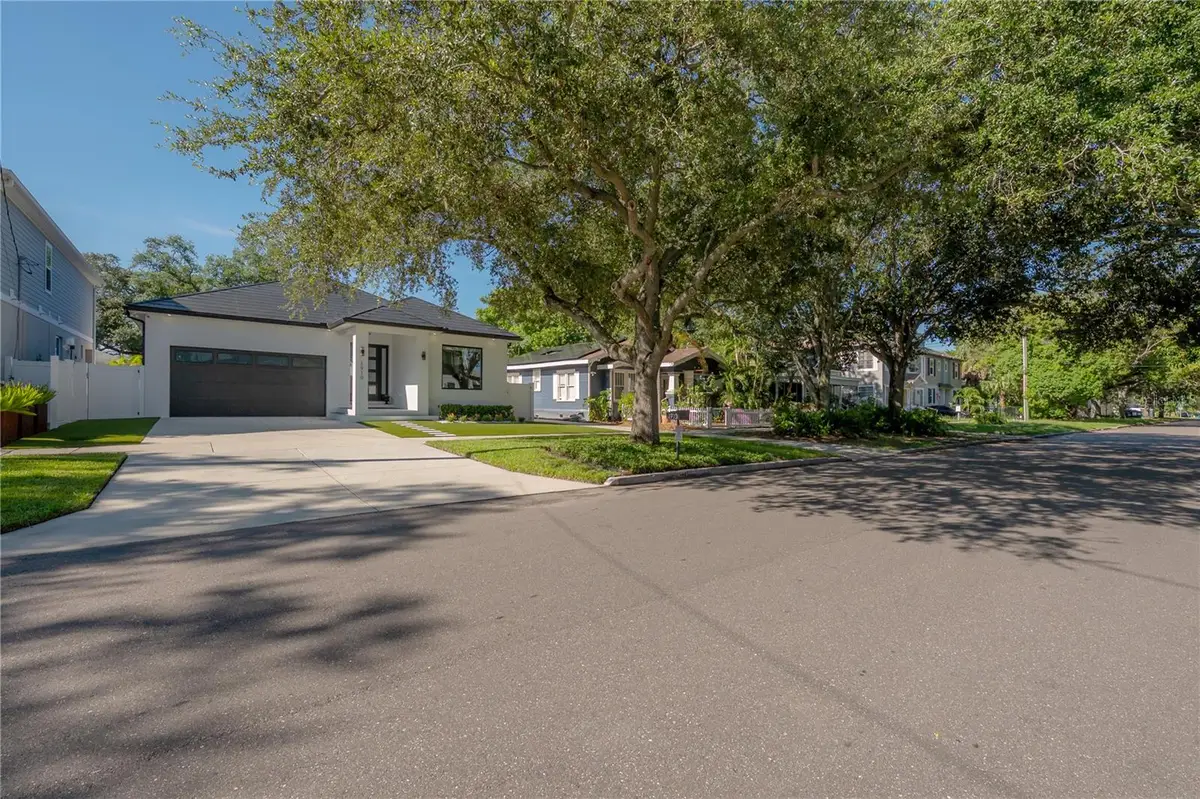 1910 W North B Street, Tampa, FL 33606 - #1