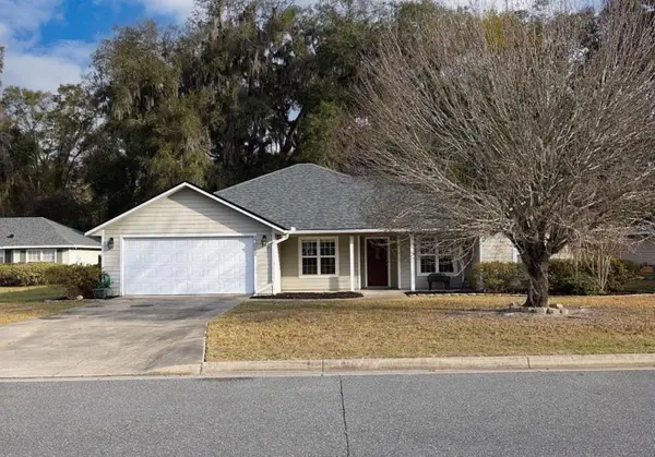 23582 NW 3rd Avenue, NEWBERRY, FL 32669