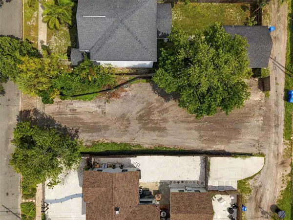 927 Yale Street N, ST PETERSBURG, FL 33713