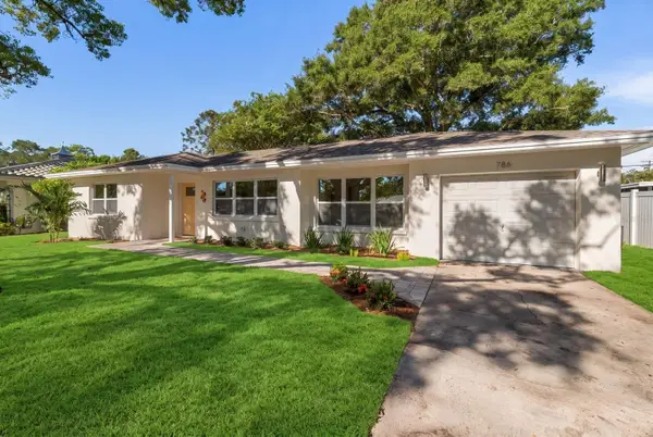 786 Manor Drive W, DUNEDIN, FL 34698