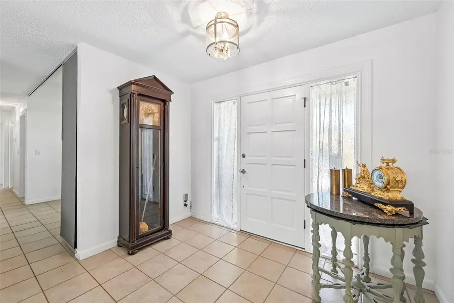 8111 Timber Lake Lane, Sarasota, FL 34243 - #3