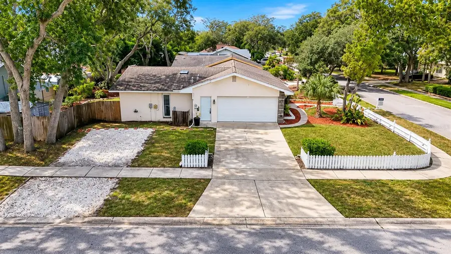 1000 Rosetree Lane, Tarpon Springs, FL 34689 - #3
