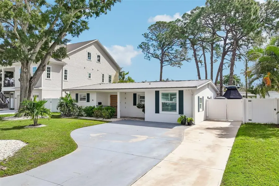 9001 Bay Street Ne, Saint Petersburg, FL 33702 - #3
