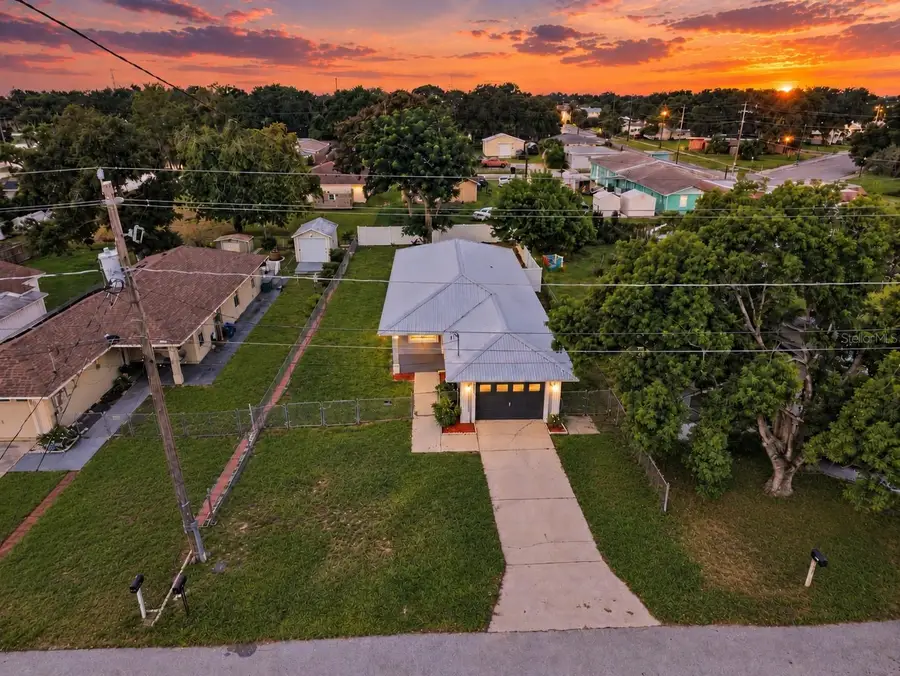 306 Walnut St, Auburndale, FL 33823 - #2