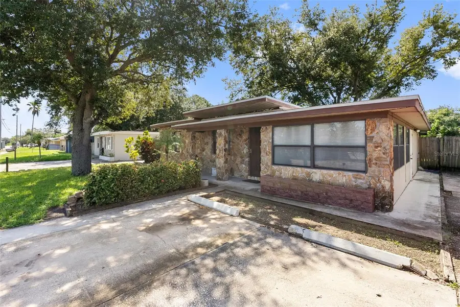 1124 54th Avenue N, Saint Petersburg, FL 33703 - #2