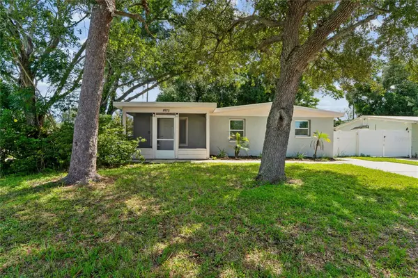 8975 69th Street N, PINELLAS PARK, FL 33782