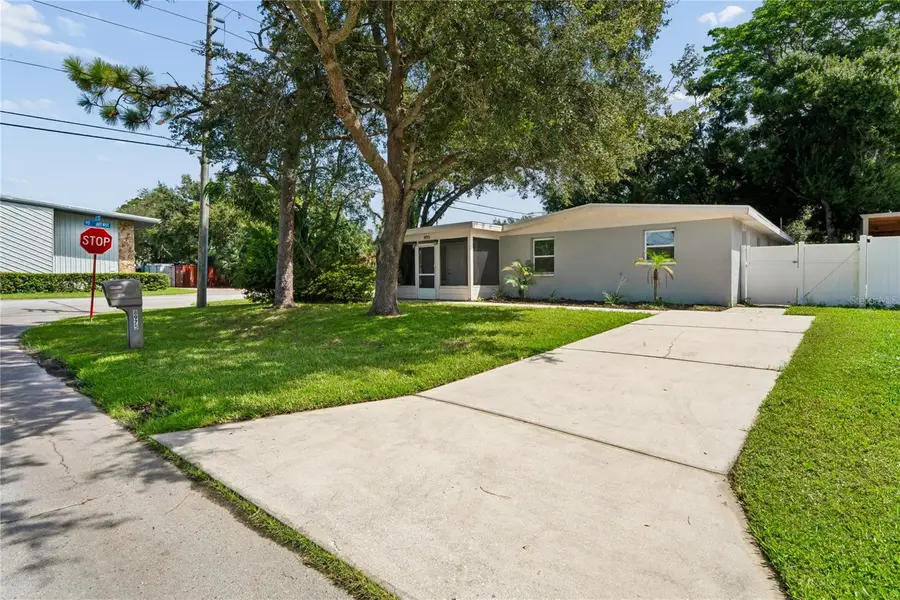 8975 69th Street N, Pinellas Park, FL 33782 - #2