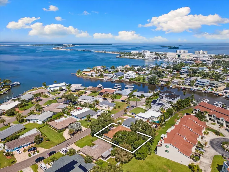 2287 Carolyn Drive, Dunedin, FL 34698 - #2