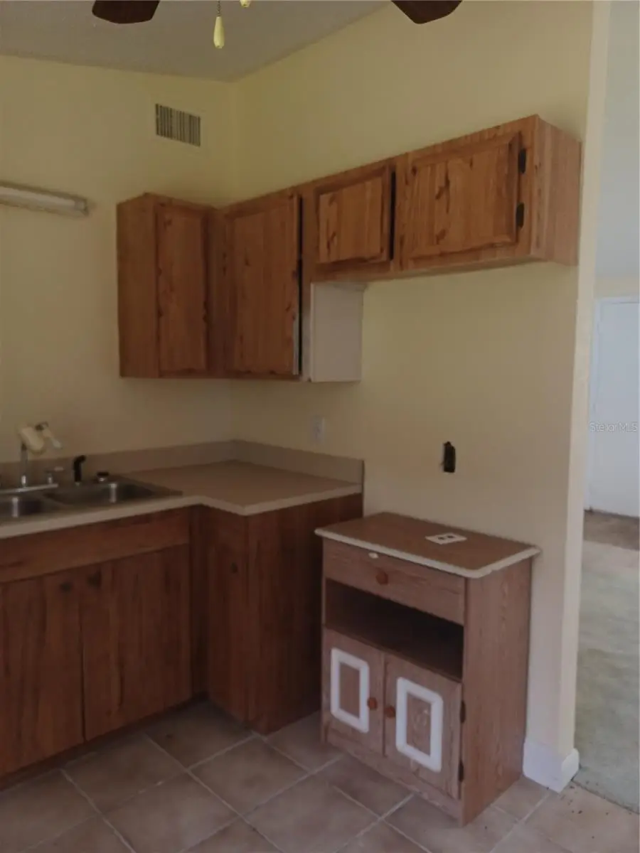 615 North Avenue, Tarpon Springs, FL 34689 - #2