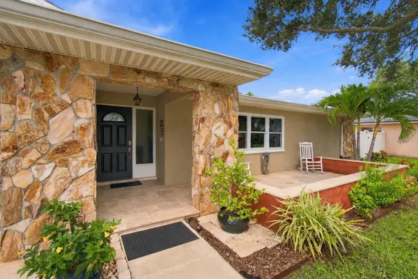 1967 Arvis Circle E, CLEARWATER, FL 33764