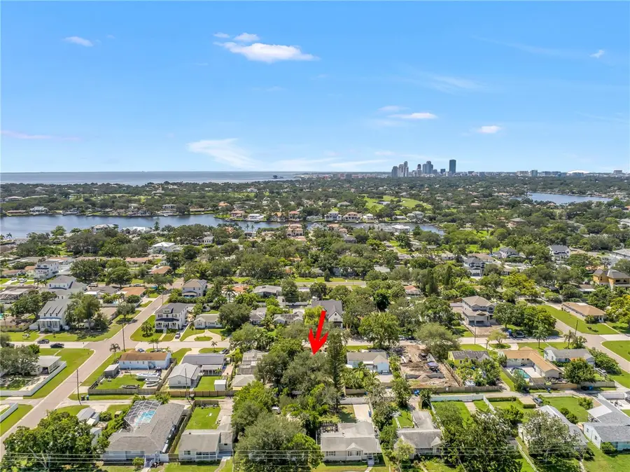 755 39th Avenue Ne, Saint Petersburg, FL 33703 - #2