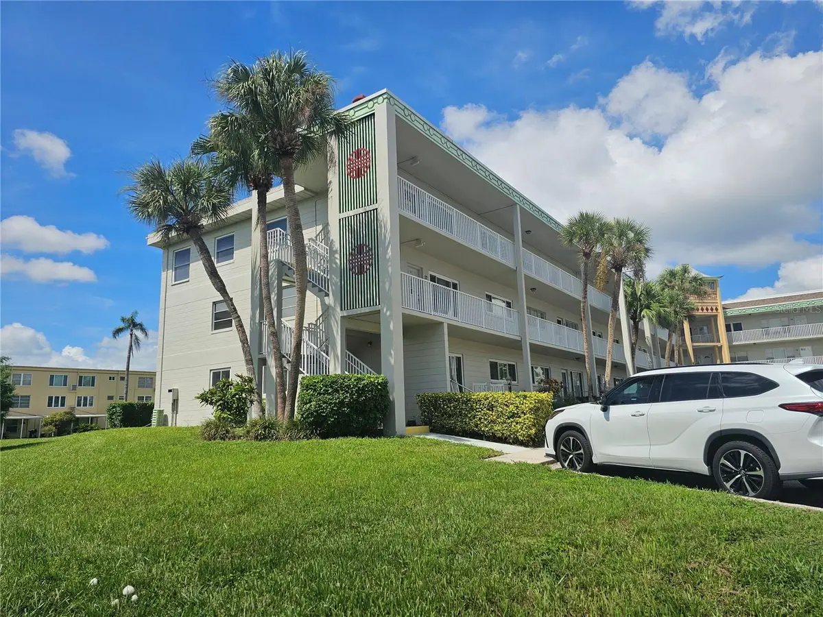 2070 World Parkway Boulevard #22, Clearwater, FL 33763 - #1