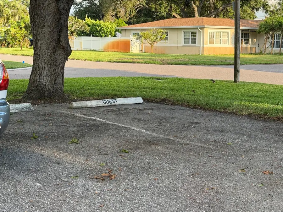 1220 57th Street N #101C, Saint Petersburg, FL 33710 - #2