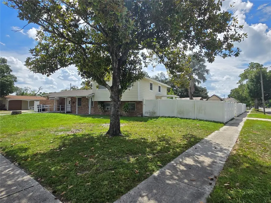 7710 W Hanna Avenue, Tampa, FL 33615 - #2