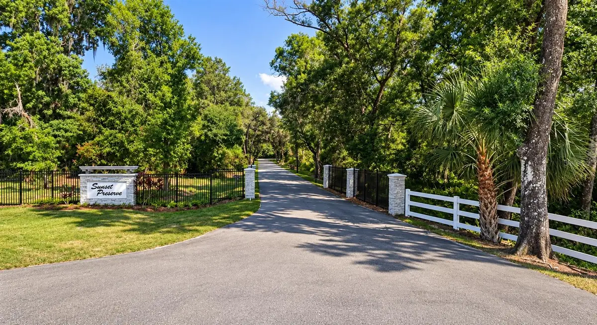 867 Sunset Ln, Lutz, FL 33549 - #1