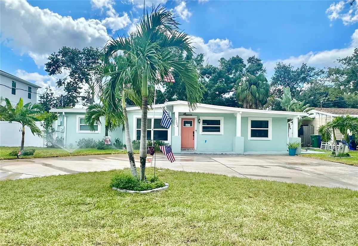 3204 W Pearl Avenue, Tampa, FL 33611 - #1