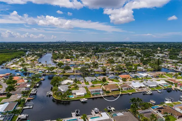 165 97th Avenue Ne, ST PETERSBURG, FL 33702