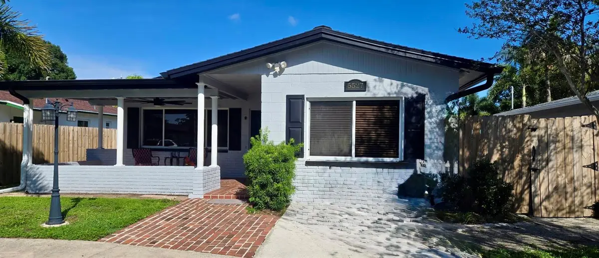 5527 Commonwealth Avenue N, Saint Petersburg, FL 33703 - #1