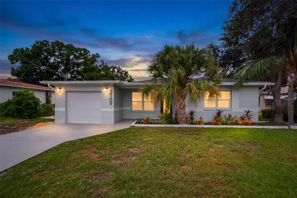 2109 58th Street S, GULFPORT, FL 33707