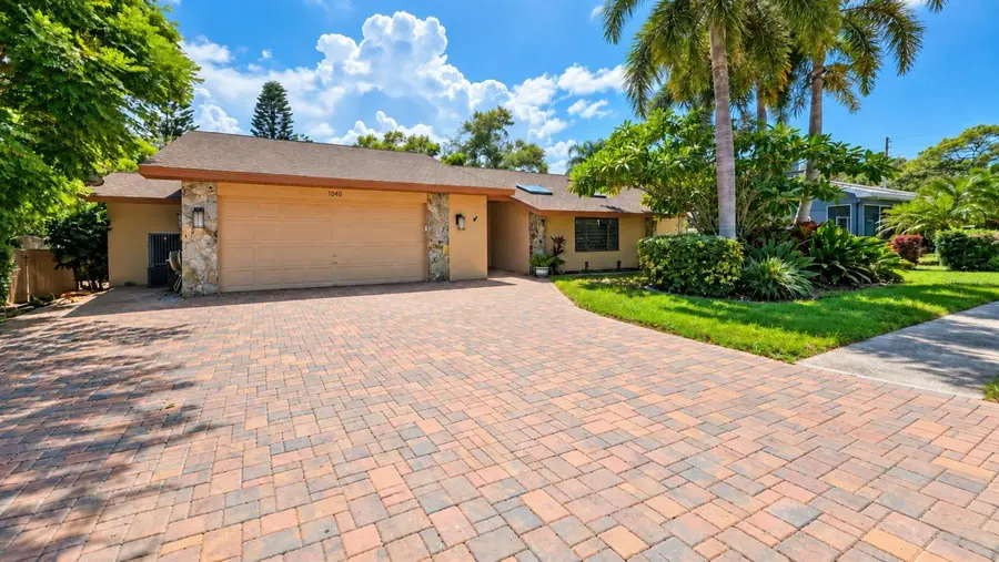 1040 Rosetree Ln, Tarpon Springs, FL 34689 - #2