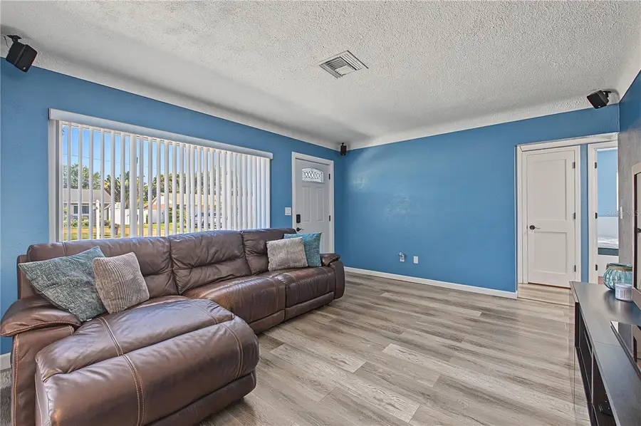 6742 35th Avenue N, Saint Petersburg, FL 33710 - #3