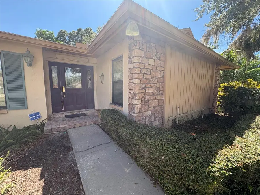 862 Pinewood Terrace W, Palm Harbor, FL 34683 - #3