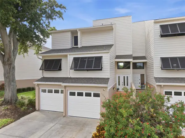 13956 Lake Point Drive, CLEARWATER, FL 33762