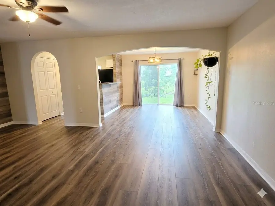 9863 Ashburn Lake Drive, Tampa, FL 33610 - #3