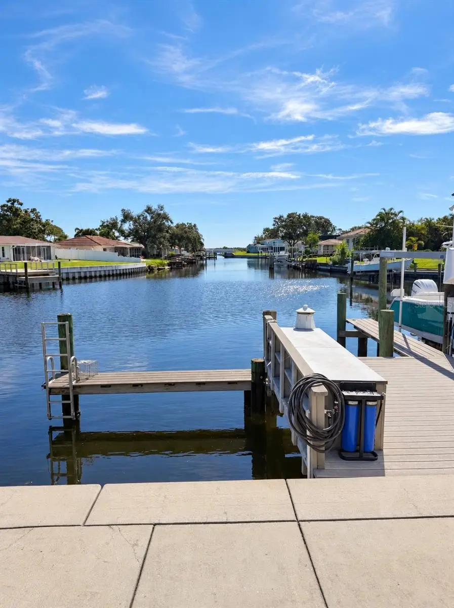 1894 Tanglewood Drive Ne, Saint Petersburg, FL 33702 - #1